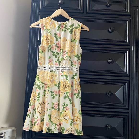 Floral Dress - Picture 8 of 8